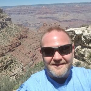 Meet your Posher, Travis